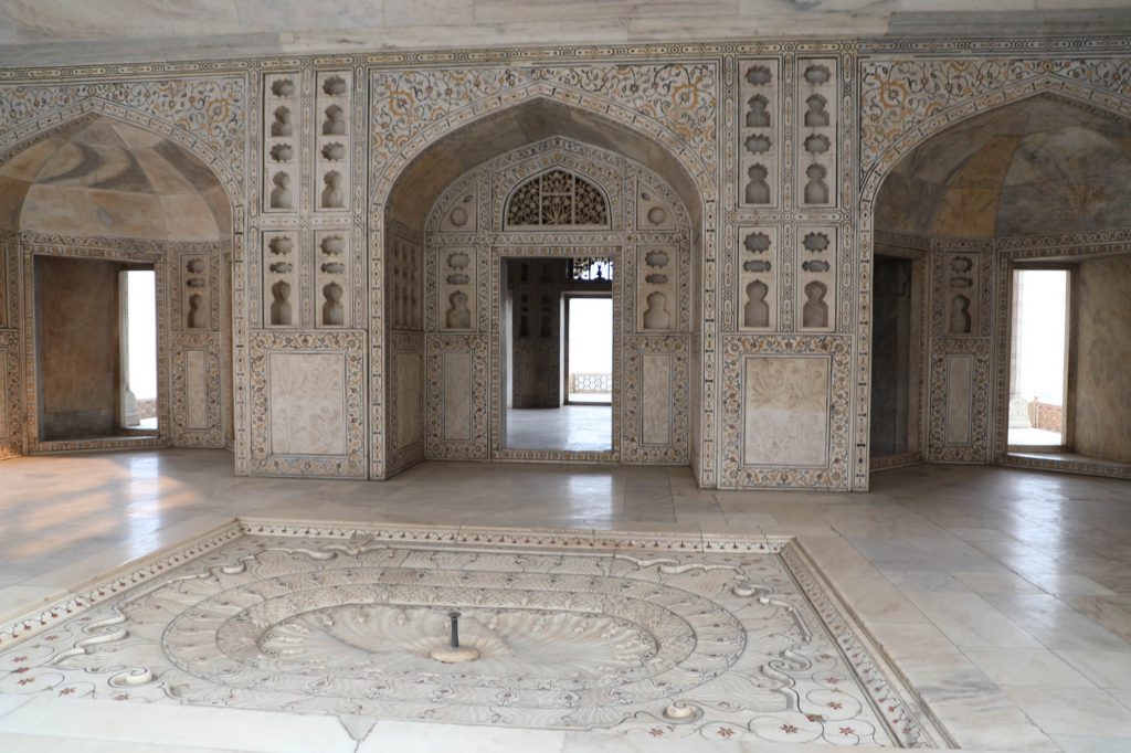 India, Uttar Pradesh, Agra, Red Castle – Mughal -Musamman Burj High-Quality Images & Videos The MCA Collection