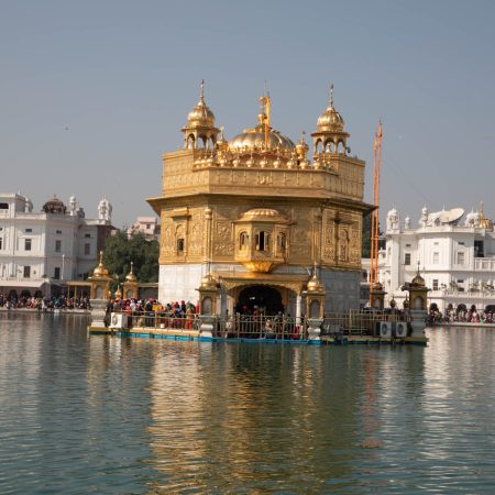 Punjab, Amritsar - Golden temple (Harmandir Sahib) (00:04:04)