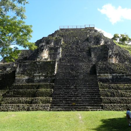 Guatemala, Peten Flores Tikal, Mundo Perdido – Great Pyramid 5C-54 Guatemala, Peten Flores Tikal, Mundo Perdido - Great Pyramid 5C-54