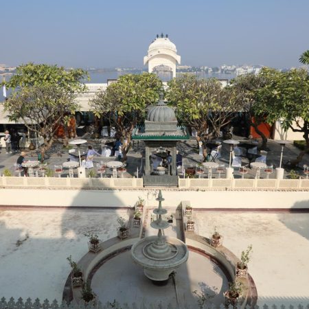 India, Rajasthan, Udaipur - Palace (Jag Mandir) (00:01:04)