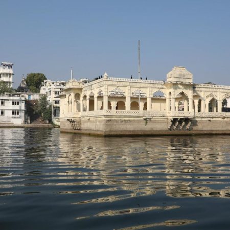 India, Rajasthan, Udaipur - structure on lake
