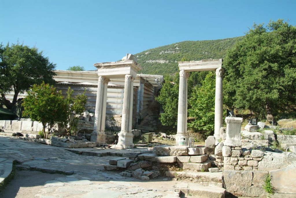 Turkey, Izmir, Ephesus, Hadrian’s gate High-Quality Images & Videos The MCA Collection