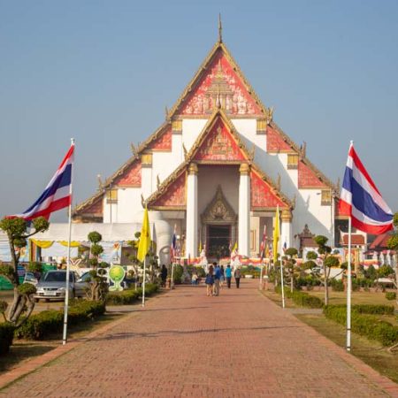 Thailand, Ayutthaya - Wat Phra Mongkhon Bophit (00:00:19)