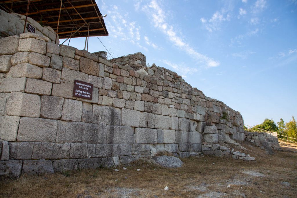 Bulgaria, Tatul ancient Thracian sanctuary tomb – fortified wall High-Quality Images & Videos The MCA Collection