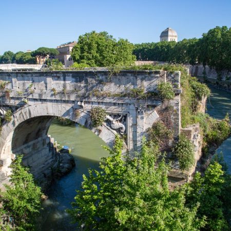 Italy, Rome - Aemilius Roman Bridge (00:00:55)