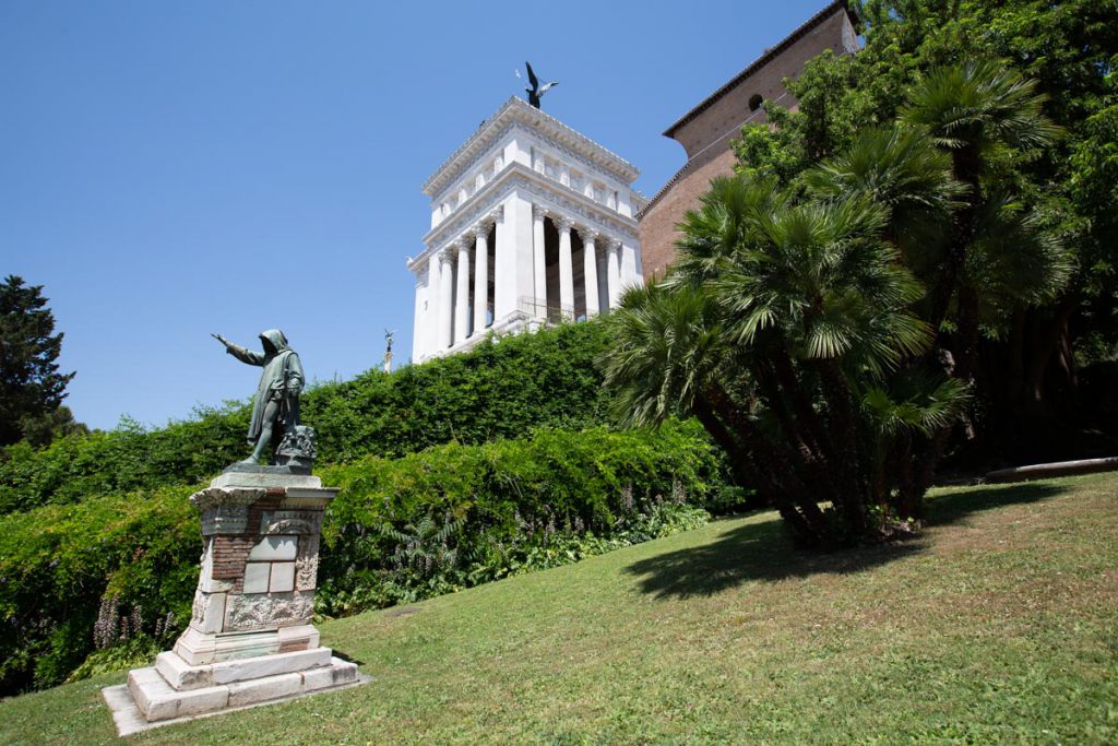 Italy, Rome – Bronze statue – Cola Di Rienzo High-Quality Images & Videos The MCA Collection