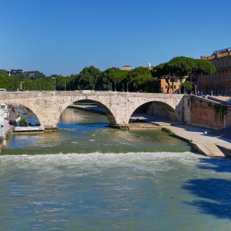 Italy, Rome - Cestius Bridge (00:00:42)