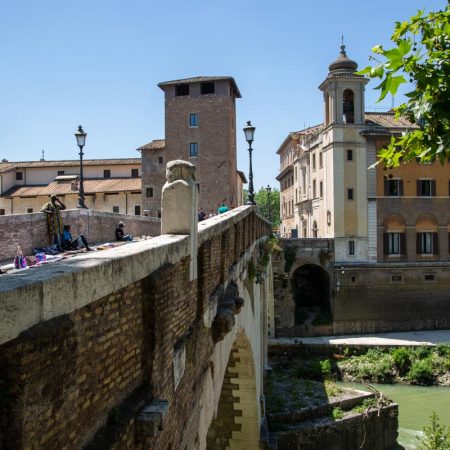 Italy, Rome - Fabricius Bridge (00:01:55)