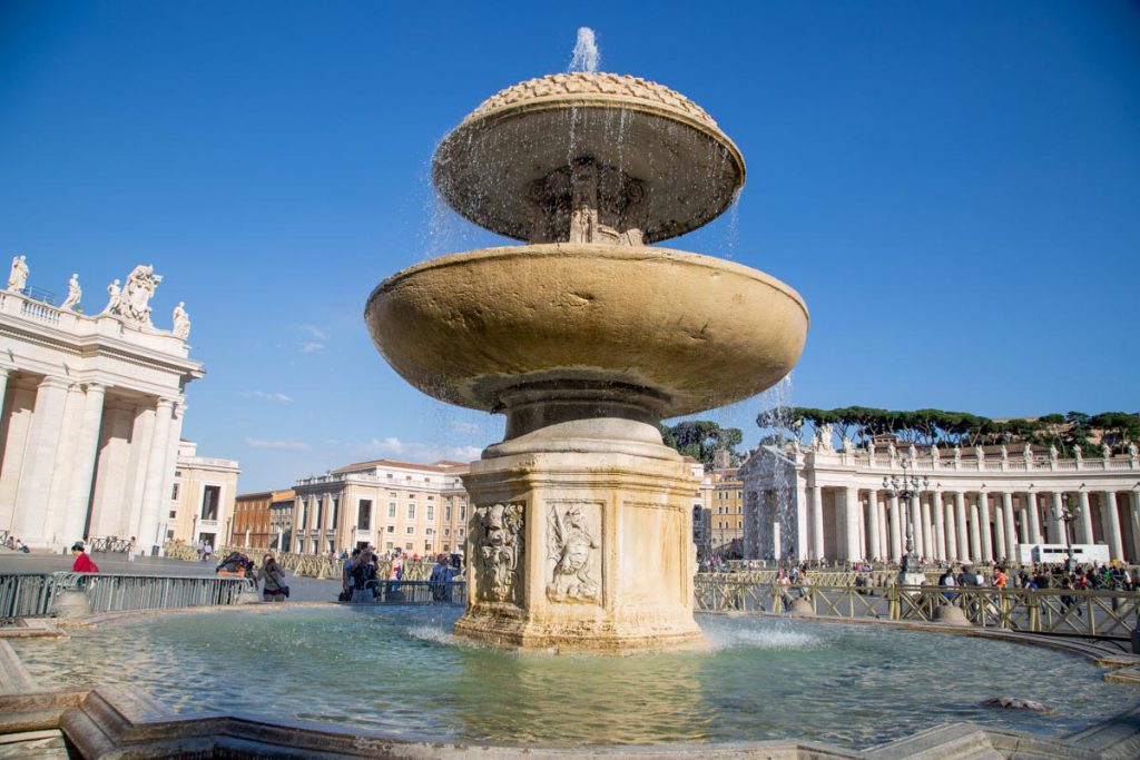Italy, Rome, Piazza san Pierto – fountain (00:01:00) Italy, Rome, Piazza san Pierto – fountain (00:01:00) High-Quality Images & Videos The MCA Collection
