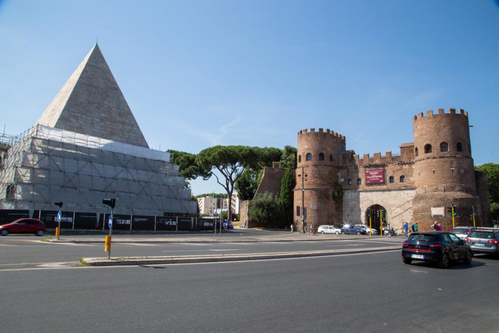 Italy, Rome, Roman gate, Porta Paolo (00:01:08) Italy, Rome, Roman gate, Porta Paolo (00:01:08) High-Quality Images & Videos The MCA Collection