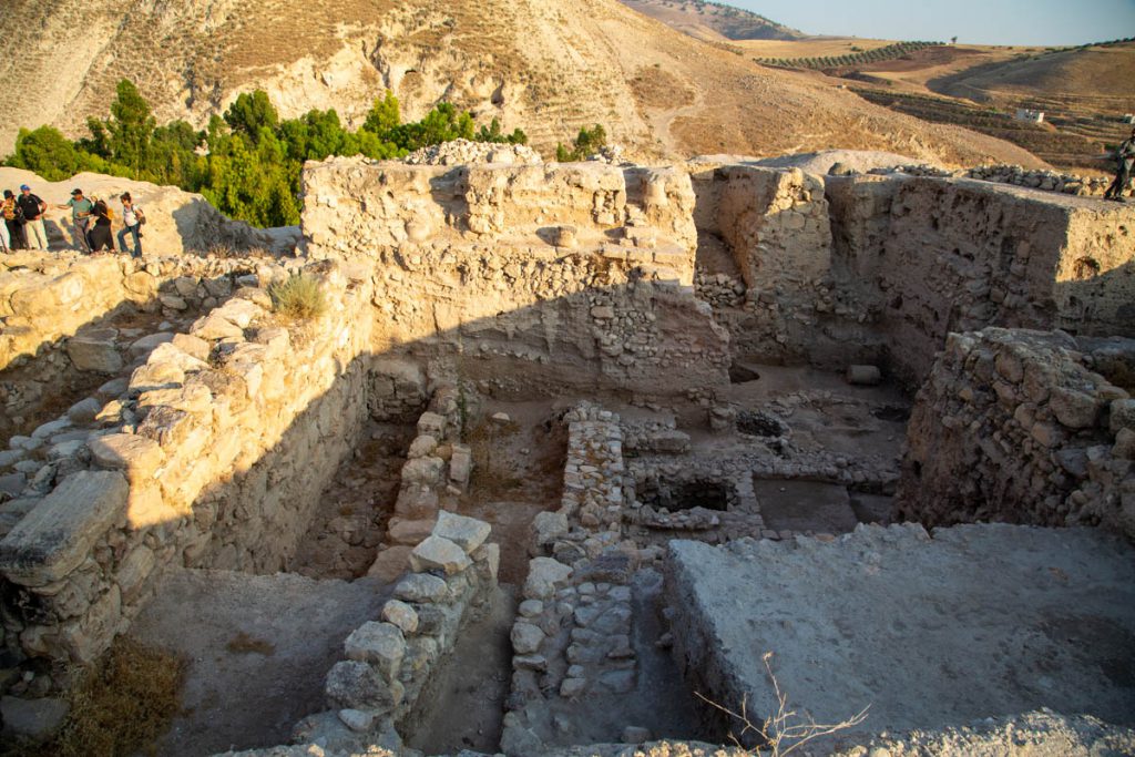 Jordan, Pella – Bronze age finds Jordan, Pella – Bronze age finds High-Quality Images & Videos The MCA Collection