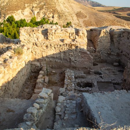 Jordan, Pella - Bronze age finds