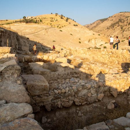 Jordan, Pella - Bronza age finds (Copy)