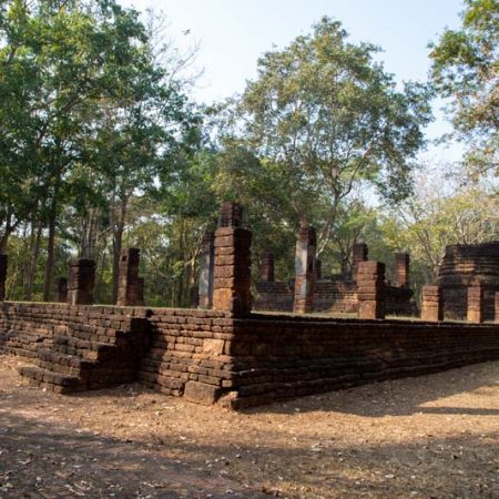 Thailand, Kamphaeng Phet - Wat Pa Mued Nok (00:00:26)