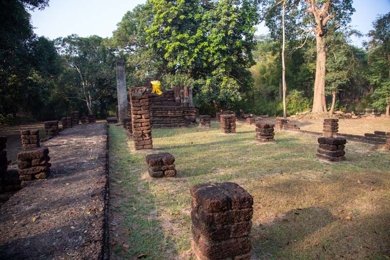 Thailand, Kamphaeng Phet – Wat Pa Mue Nok (00:00:24) Thailand, Kamphaeng Phet – Wat Pa Mue Nok (00:00:24) High-Quality Images & Videos The MCA Collection