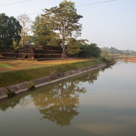 Thailand, Kamphaeng Phet - Wat Sakato (00:00:25)