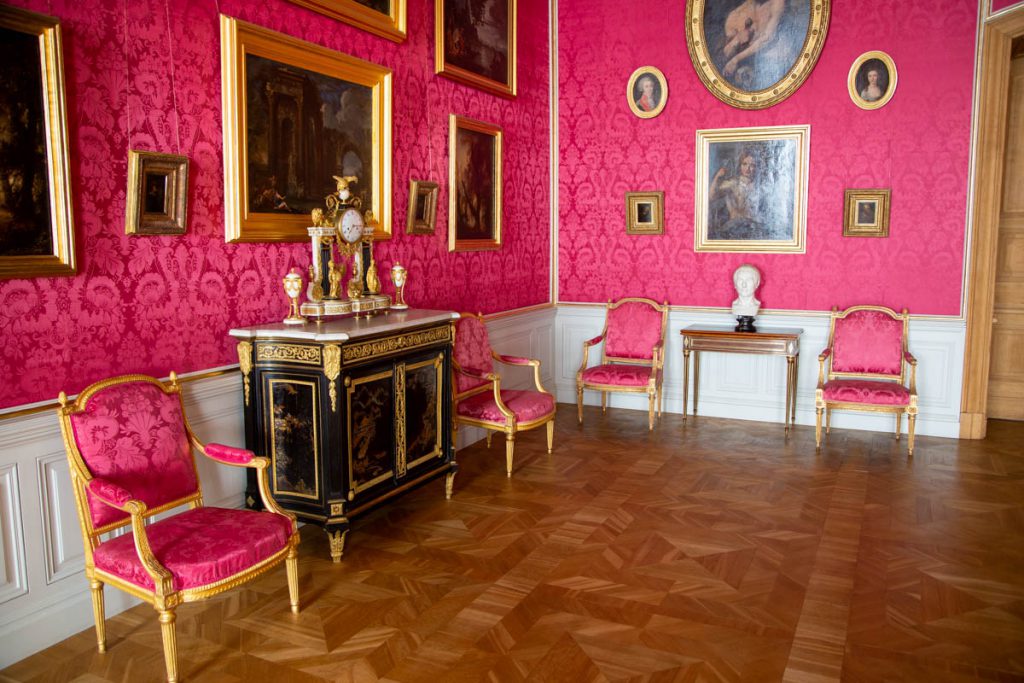 Latvia, Baroque Rundale palace – Reception room High-Quality Images & Videos The MCA Collection