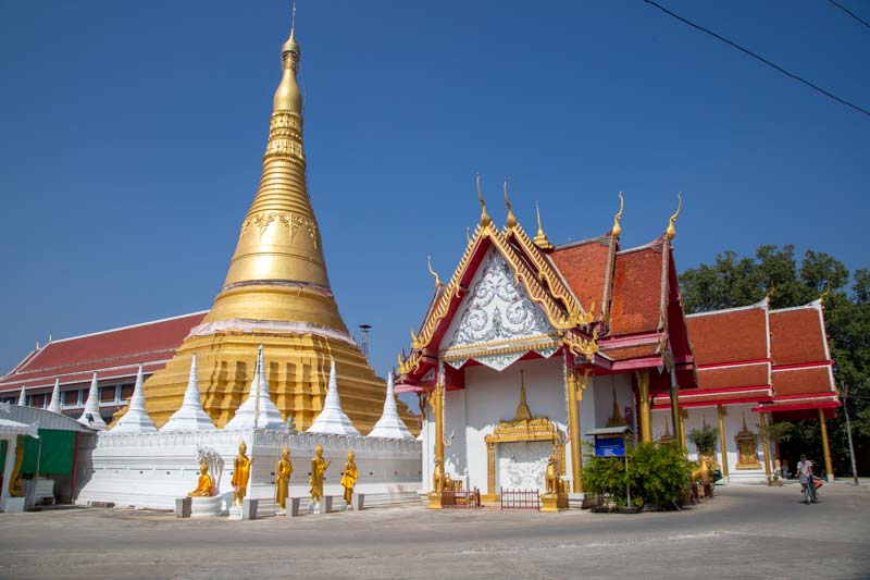 Thailand, Mae Sot – Wat Chumphon Khiri (00:00:42) High-Quality Images & Videos The MCA Collection