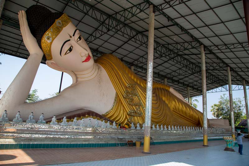 Thailand, Mae Sot – Wat Thai Wattanaram (00:02:56) High-Quality Images & Videos The MCA Collection