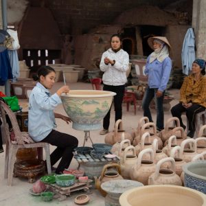 Vietnam, traditional work – Decoration of urns High-Quality Images & Videos The MCA Collection
