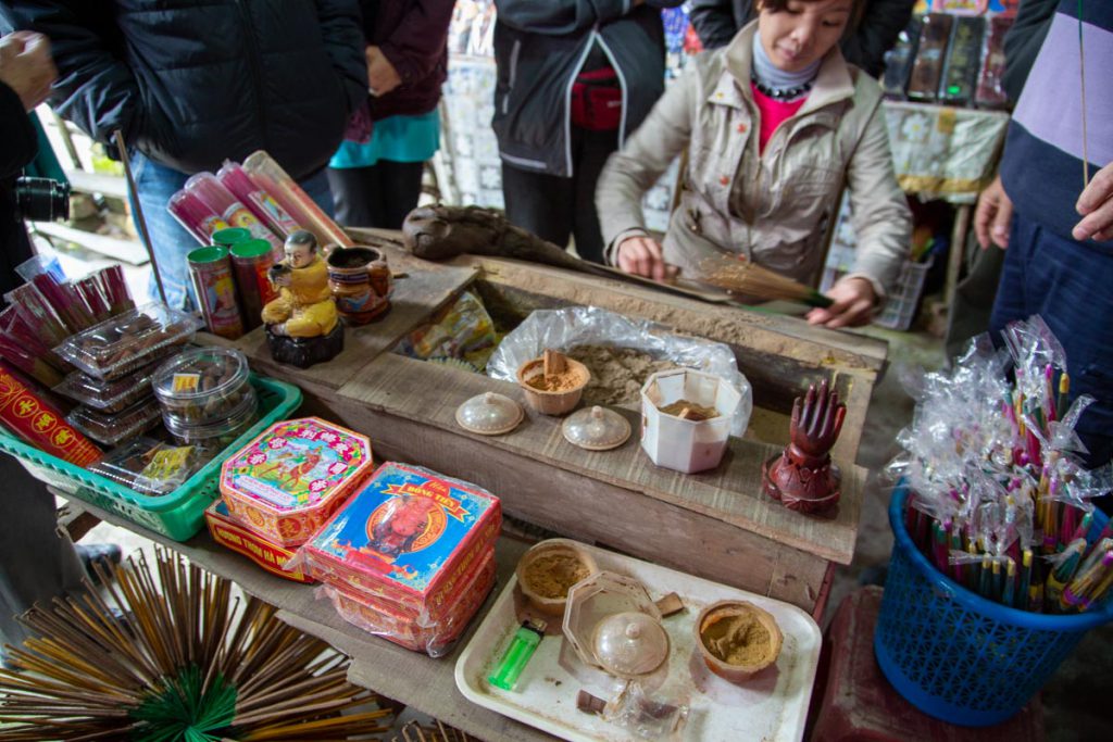 Vietnam, traditional work – Preparation of incense sticks High-Quality Images & Videos The MCA Collection