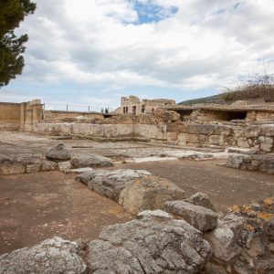 Greece, Crete, Knossos – Minoan west porch – corridor of the procession High-Quality Images & Videos The MCA Collection