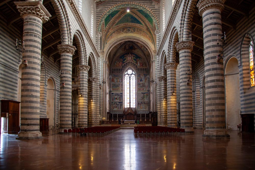 Italy, Orvieto Cathedral – nave High-Quality Images & Videos The MCA Collection