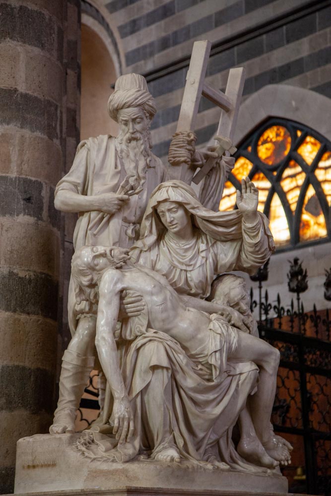Italy, Orvieto Cathedral – statues High-Quality Images & Videos The MCA Collection