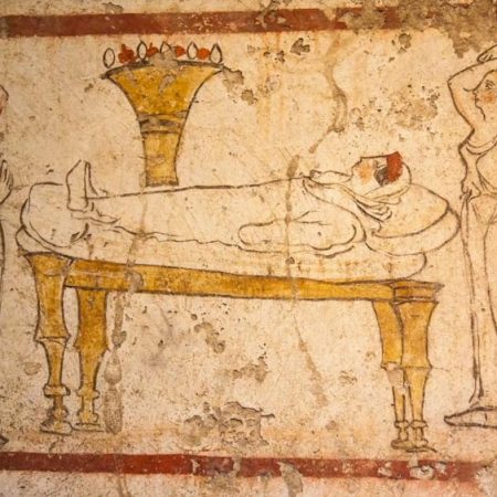 Italy, Paestum - Painted tombs from Lucanian period (00:02:36)