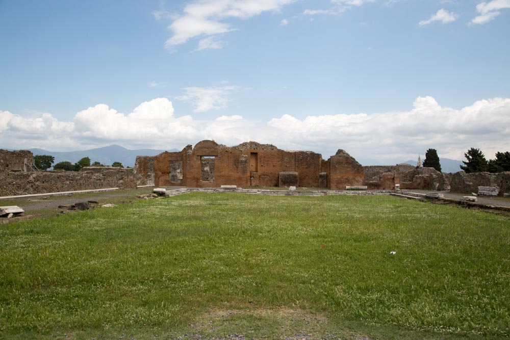 Italy, Pompeii, Building of Eumachia High-Quality Images & Videos The MCA Collection