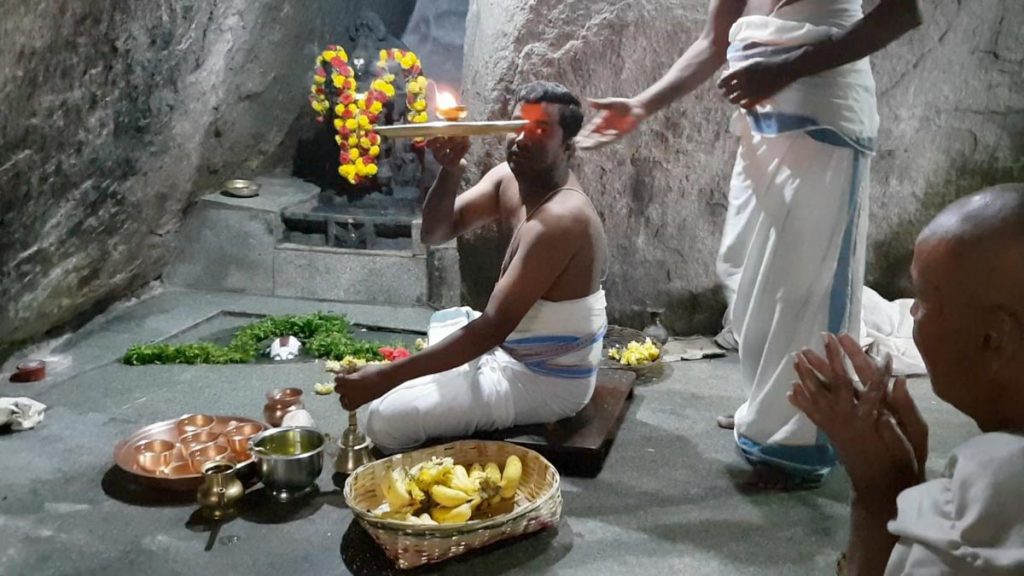 India, Maharashtra – Traditional – Puja Hinduism ceremonial worship High-Quality Images & Videos The MCA Collection