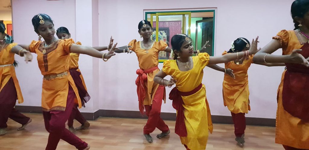 India, Tamil Nadu – Traditional Indian folk dance2 High-Quality Images & Videos The MCA Collection