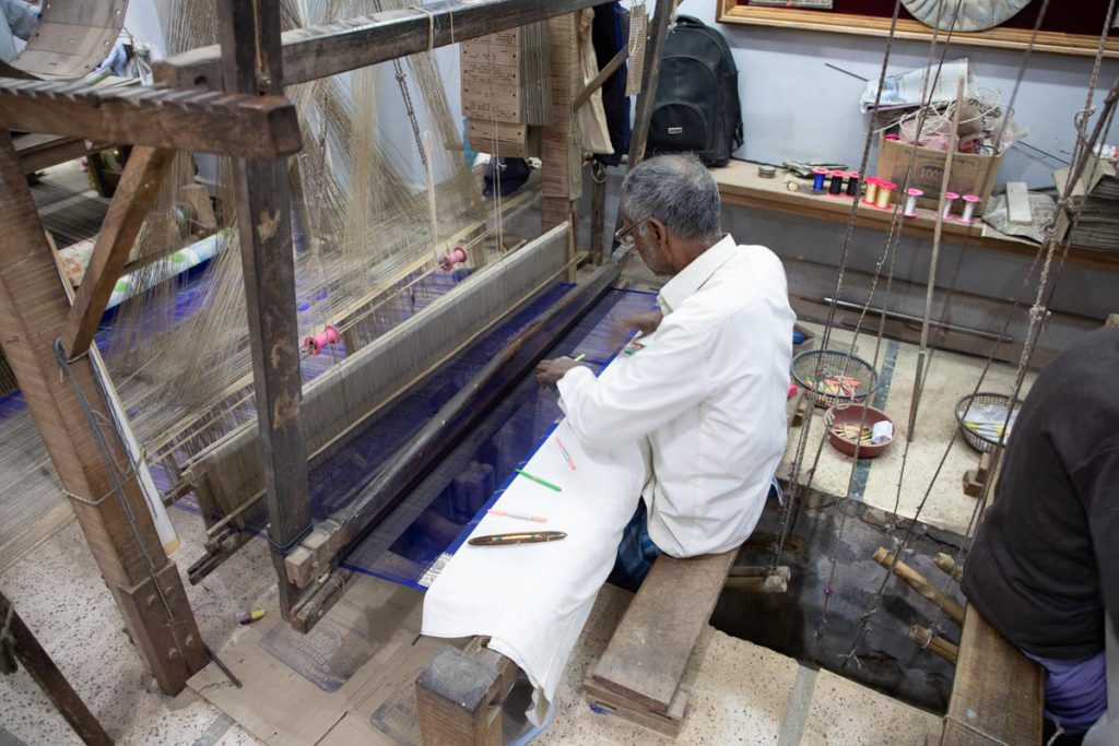 India, Uttar Pradesh – Varanasi – Traditional – Weaving High-Quality Images & Videos The MCA Collection