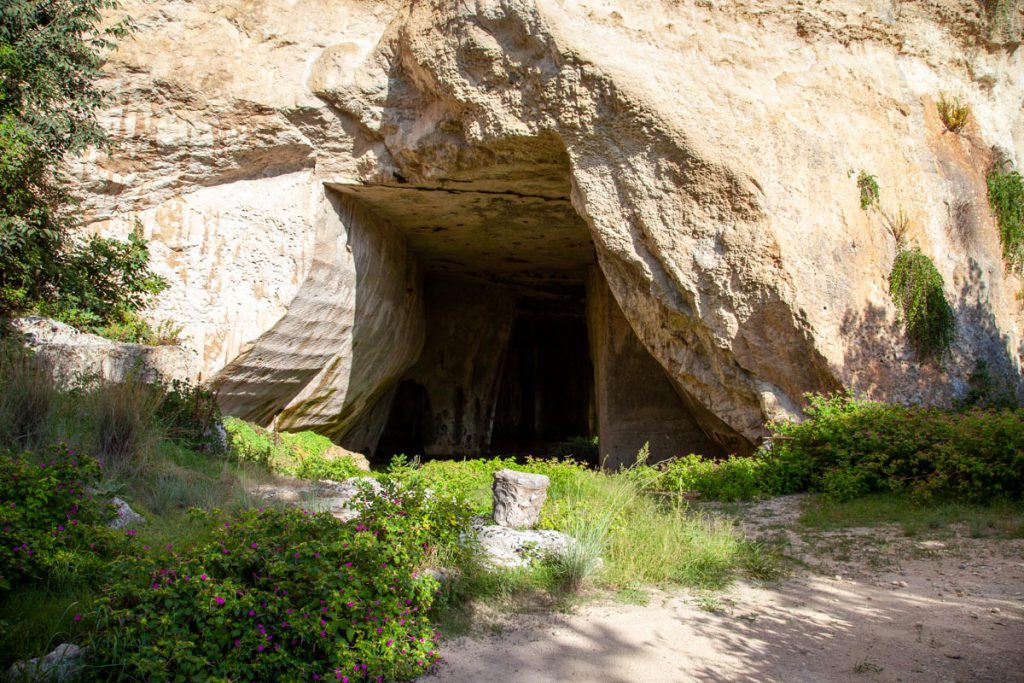 Italy, Sicily – Syracuse, Ropemakers Grotto (00:00:28) High-Quality Images & Videos The MCA Collection