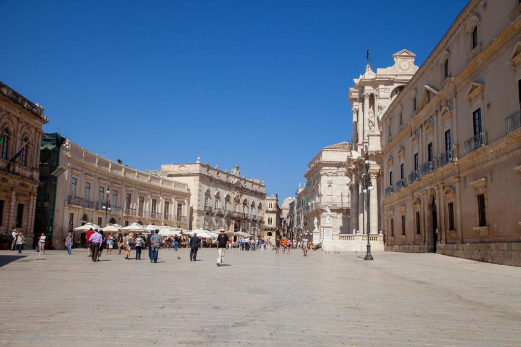 Italy, Sicily – Syracuse (00:03:58) High-Quality Images & Videos The MCA Collection