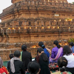 Myanmar, Bagan – traditional Buddhist prayers High-Quality Images & Videos The MCA Collection