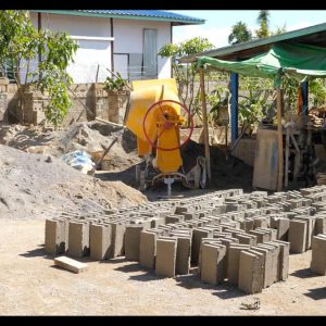 Myanmar, traditional – Burmese women work in construction High-Quality Images & Videos The MCA Collection
