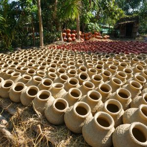 Myanmar, traditional – Ceramic factory creating tableware High-Quality Images & Videos The MCA Collection