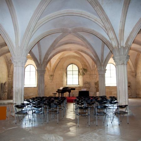 Portugal,  Alcobaca Monastery - Chapter house (00:02:02)
