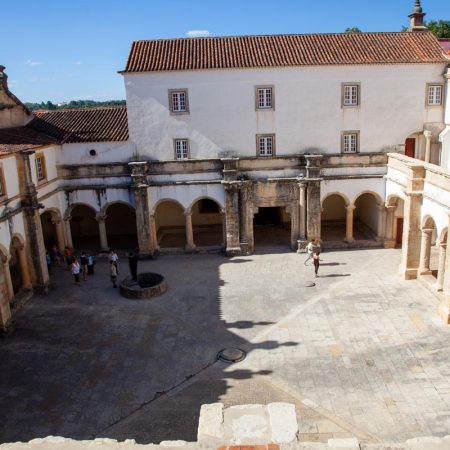 Portugal, Tomar – Convent of Christ – Micha cloister (00:00:59) Portugal, Tomar - Convent of Christ - Micha cloister (00:00:59)
