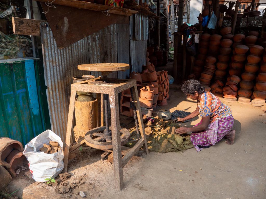 Sri Lanka, Traditional – Ceramics, tableware manufacturing High-Quality Images & Videos The MCA Collection