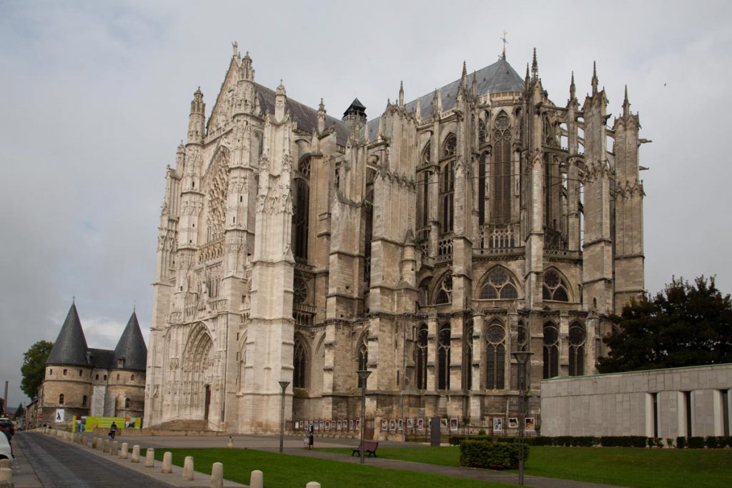 France, Beauvais Cathedral (00:03:16) High-Quality Images & Videos The MCA Collection
