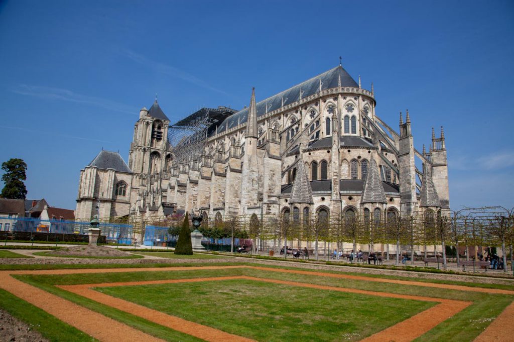 France, Bourges Cathedral (00:02:38) High-Quality Images & Videos The MCA Collection