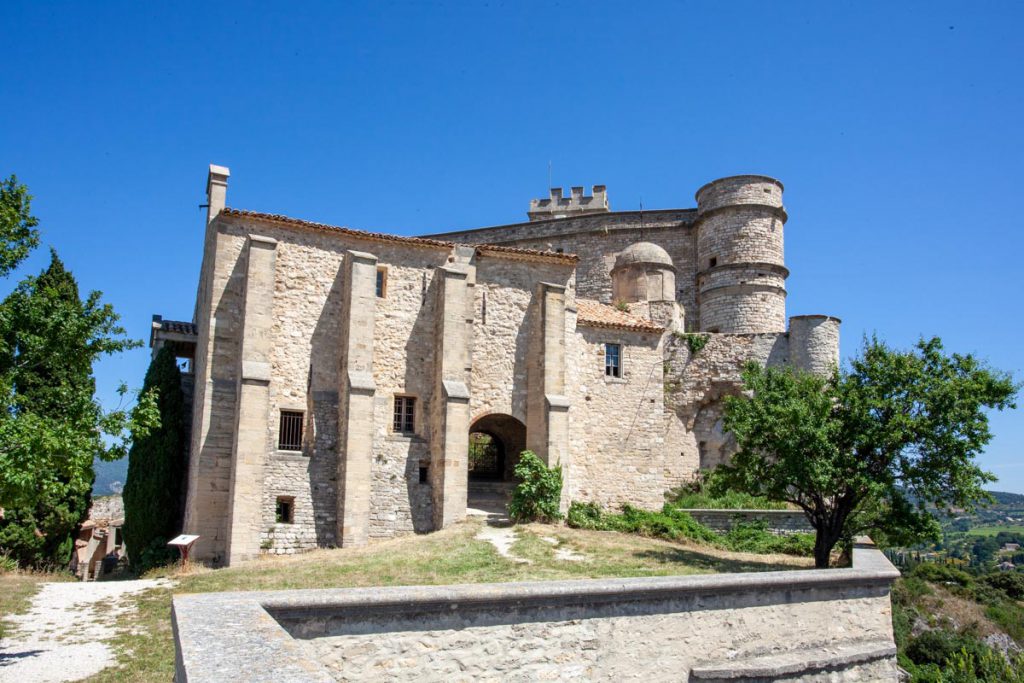 France, Château du Barroux (00:01:35) High-Quality Images & Videos The MCA Collection