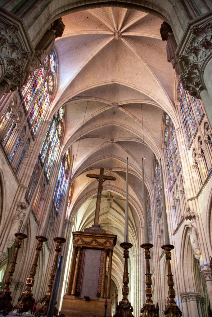 France, Reims Cathedral – Ceiling (00:00:20) High-Quality Images & Videos The MCA Collection