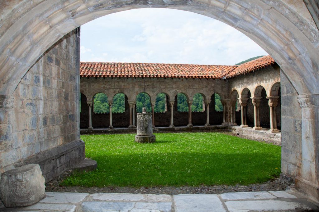France, Saint Bertrand de Comminges cathedral High-Quality Images & Videos The MCA Collection