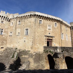 France, Château de Suze-la-Rousse High-Quality Images & Videos The MCA Collection