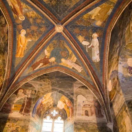 France, Avignon - Pope's Palace, Saint John Chapel, Matteo Giovanetti frescoes - St John Chapel1 (00:00:20)