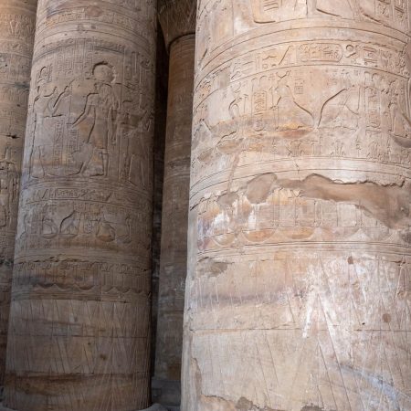 Egypt, Edfu Temple – Second Hypostyle Hall (00:01:29) Egypt, Edfu Temple - Second Hypostyle Hall (00:01:29)