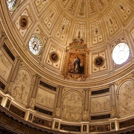 Spain, Seville - Cathedral - Chapterhouse (00:01:36)